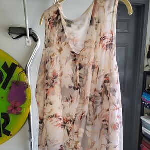 Sleeveless Floral Chiffon Top In Blush Floral